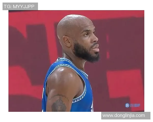 罗伯特-高登带领球队跻身CBA季后赛,成为关键先锋